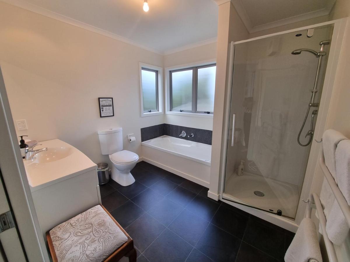 Tree House Appartement Taieri Mouth Buitenkant foto